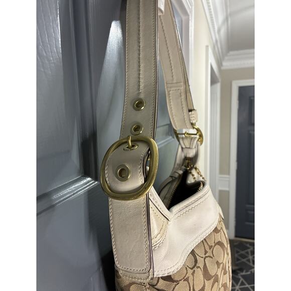 Coach 11437 Bleecker Bucket Bag Beige Canvas & White Leather Trim Purse - Picture 5 of 12